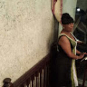 Meet your Posher, Valrie